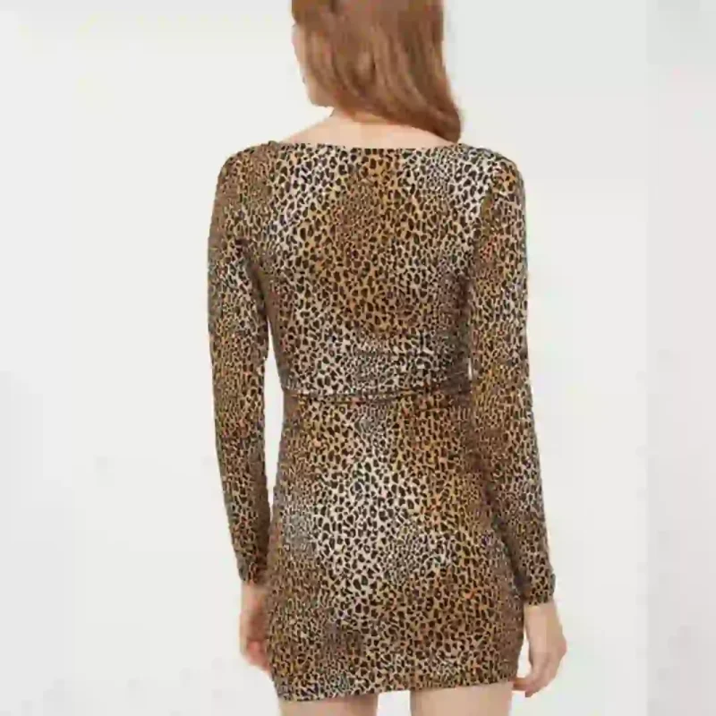 پیراهن مجلسی یقه هفت پلنگی اچ اند ام H&M