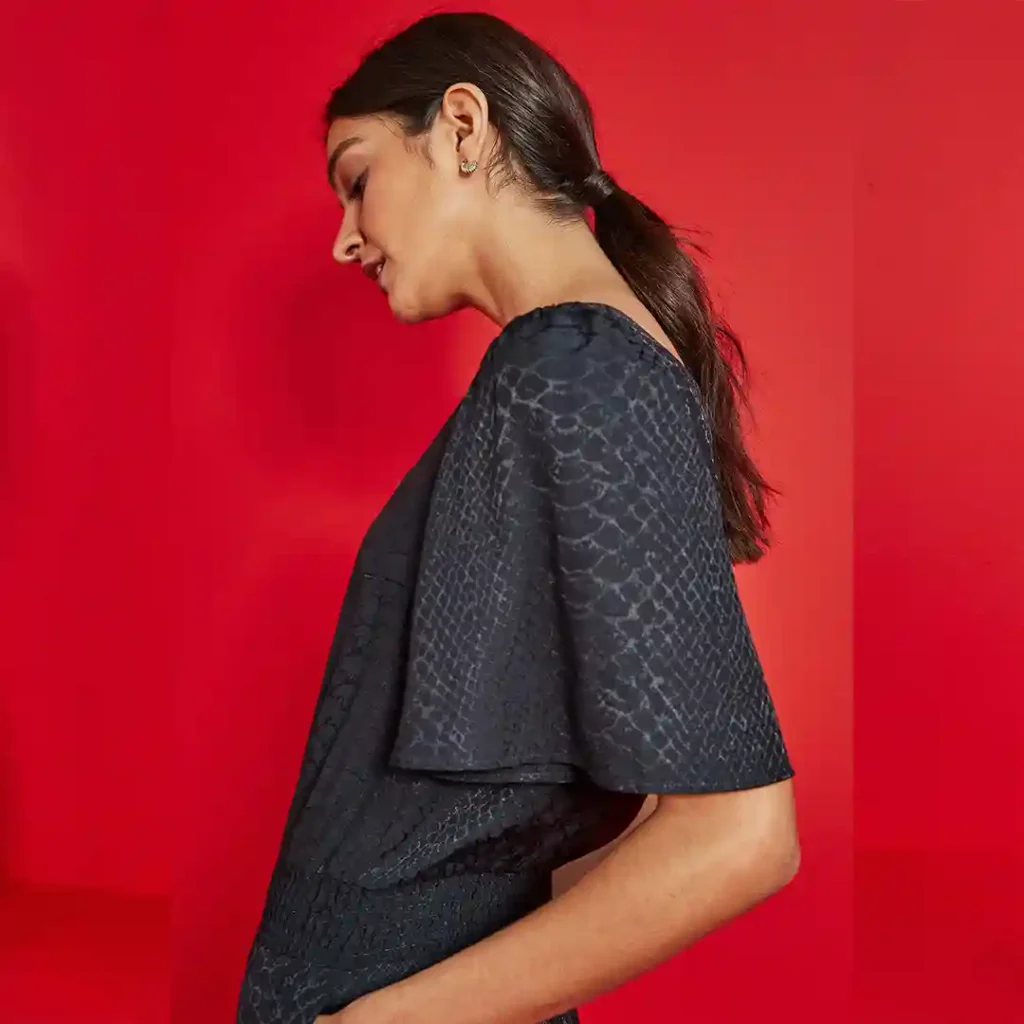 جامپسویت اورال سرهمی پوست ماری مشکی نکست