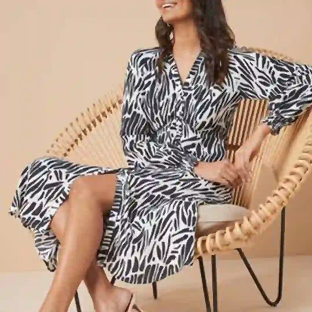 پیراهن مجلسی بلند زبرا سفید مشکی نکست NEXT