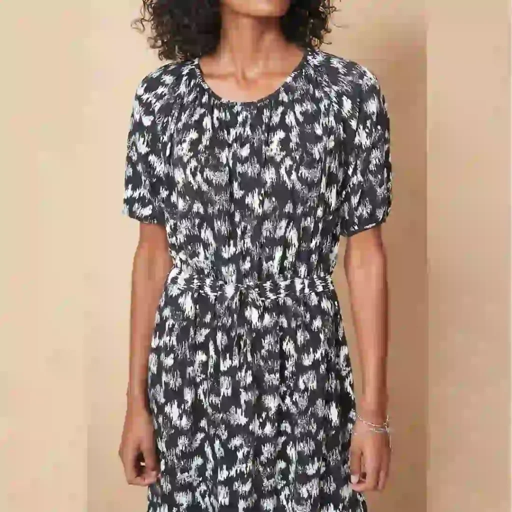 پیراهن مجلسی آستین کوتاه کشی مشکی سفید نکست NEXT