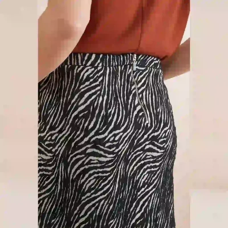 دامن کوتاه طرح زبرا مشکی نکست NEXT